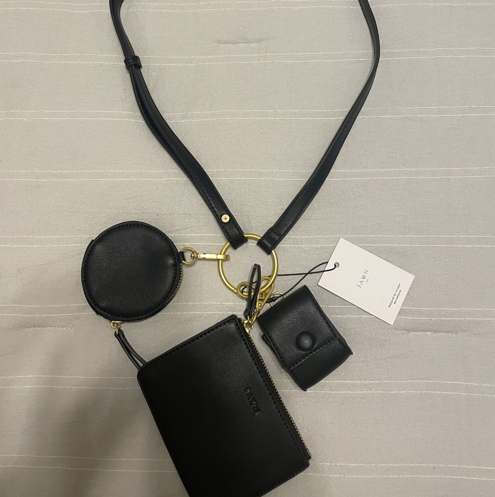 Fawn Design Pendant Crossbody pouches